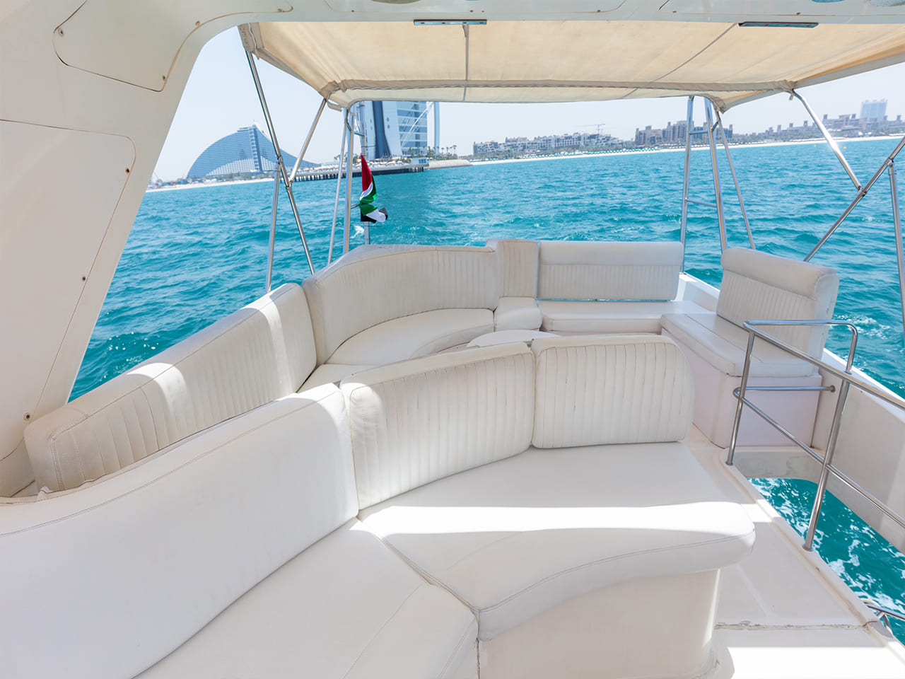 Luxury Yacht 55 Feet